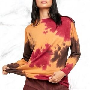We the free tie dye long sleeve tee orange brown gold size small mock neck